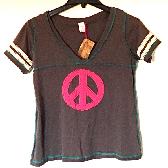 NATURAL LIFE Tops - Boho Hippie Chic Natural Life Peace sign T-Shirt